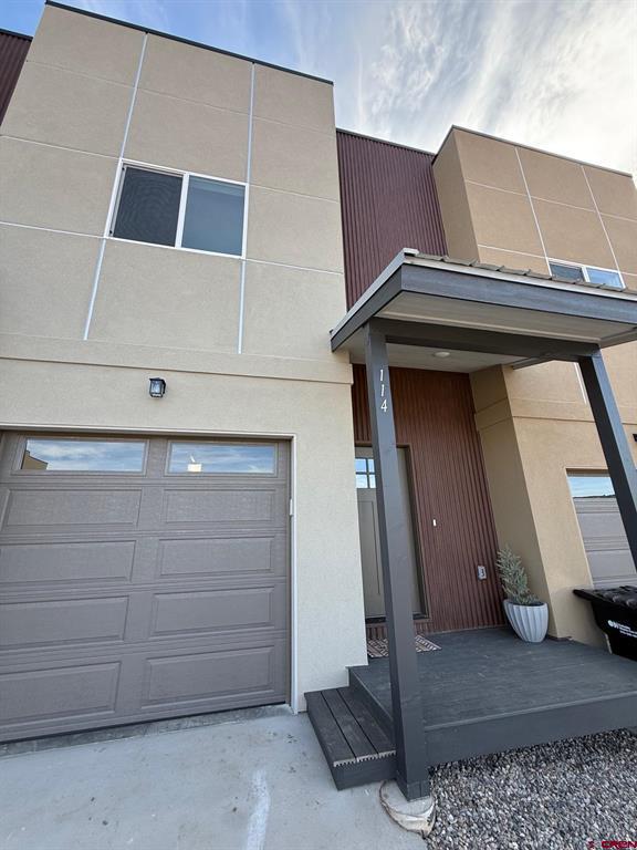 120 Senica Street Property Photo 33
