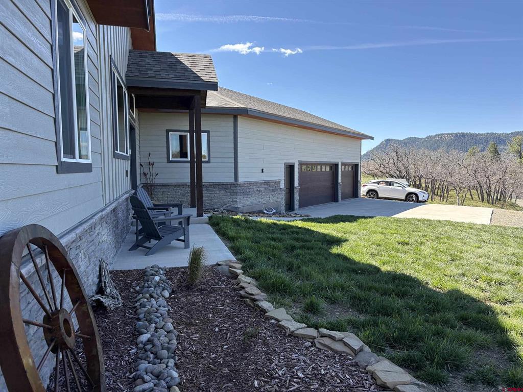 767 Henry's Lake Drive Property Photo 1
