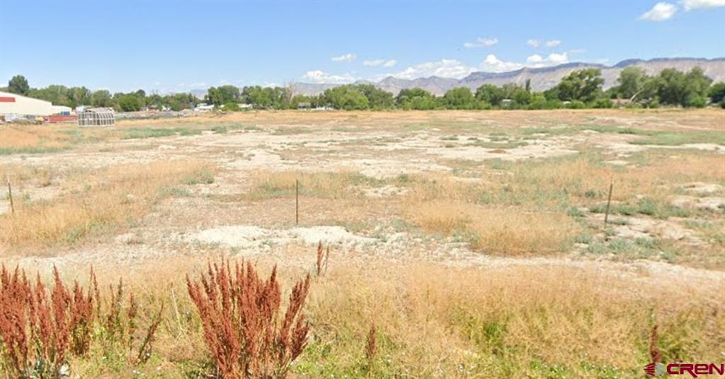 3020 I-70 Bl Property Photo 1