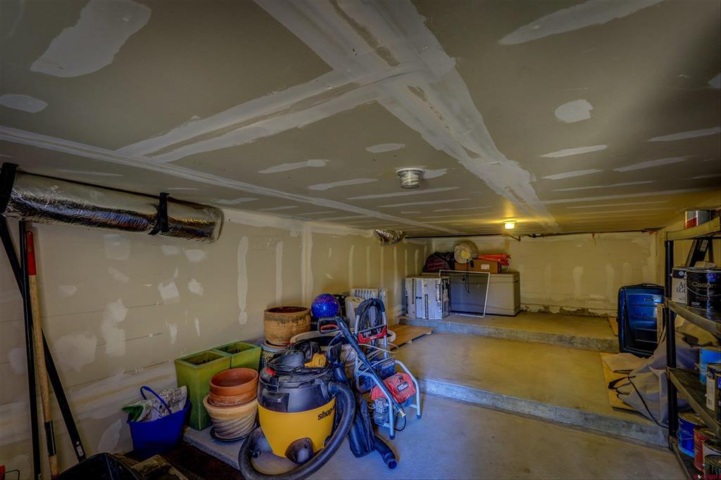 310 Twincreek Circle Property Photo 38