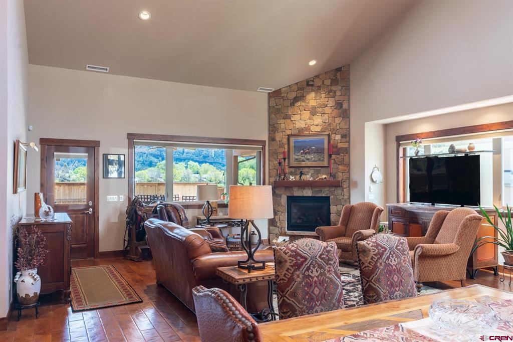 228 Trimble Crossing Drive Property Photo 8