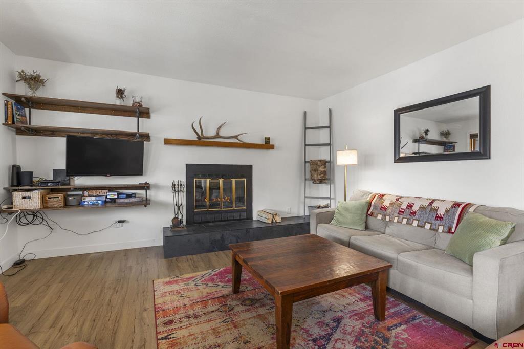6 Ferringway Circle Property Photo 8