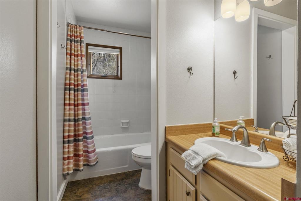 6 Ferringway Circle Property Photo 16