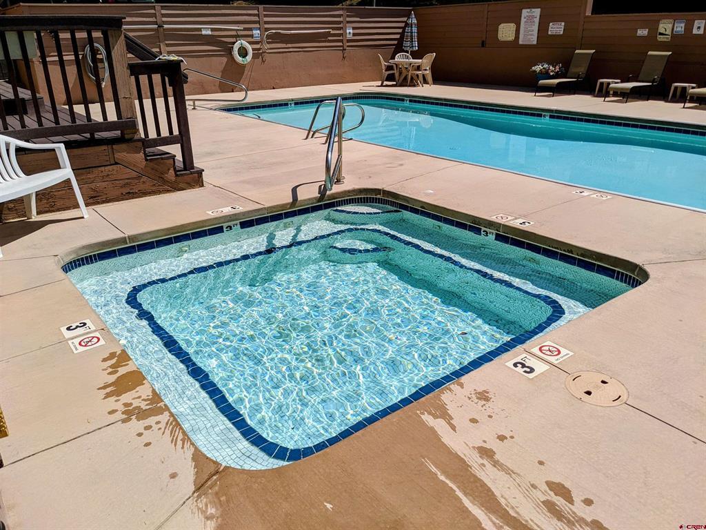6 Ferringway Circle Property Photo 27