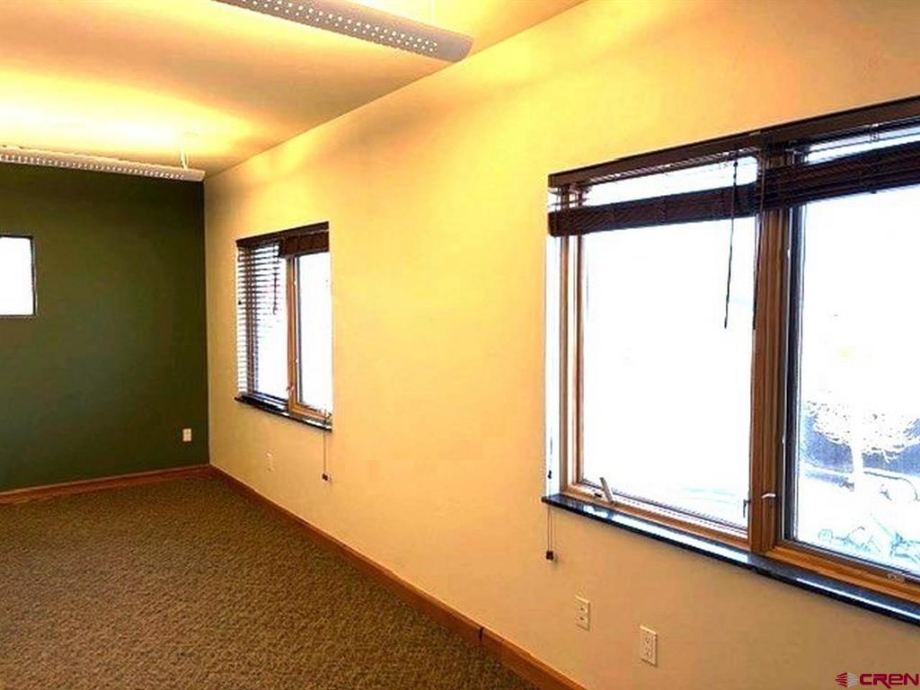 653 N Cora Street Property Photo 14