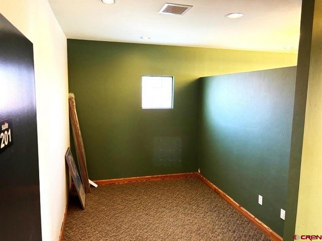 653 N Cora Street Property Photo 20