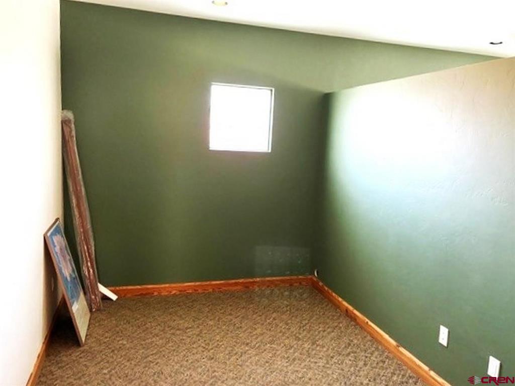 653 N Cora Street Property Photo 21