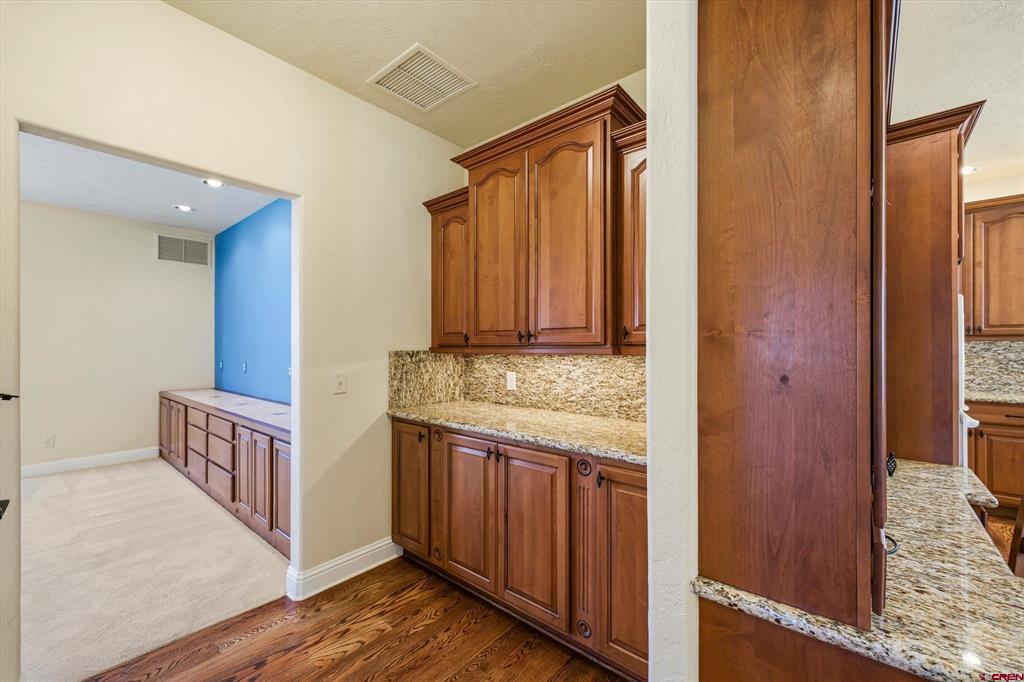 2031 Otter Pond Circle Property Photo 12
