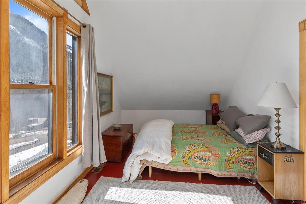 35 Porphyry Street Property Photo 12