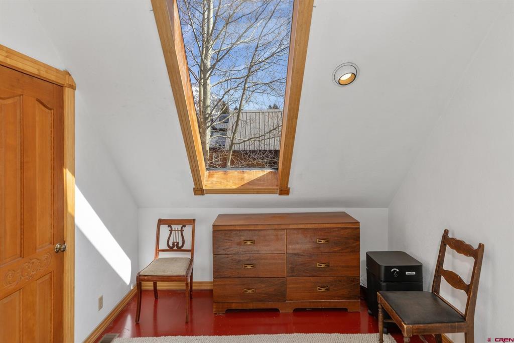 35 Porphyry Street Property Photo 13