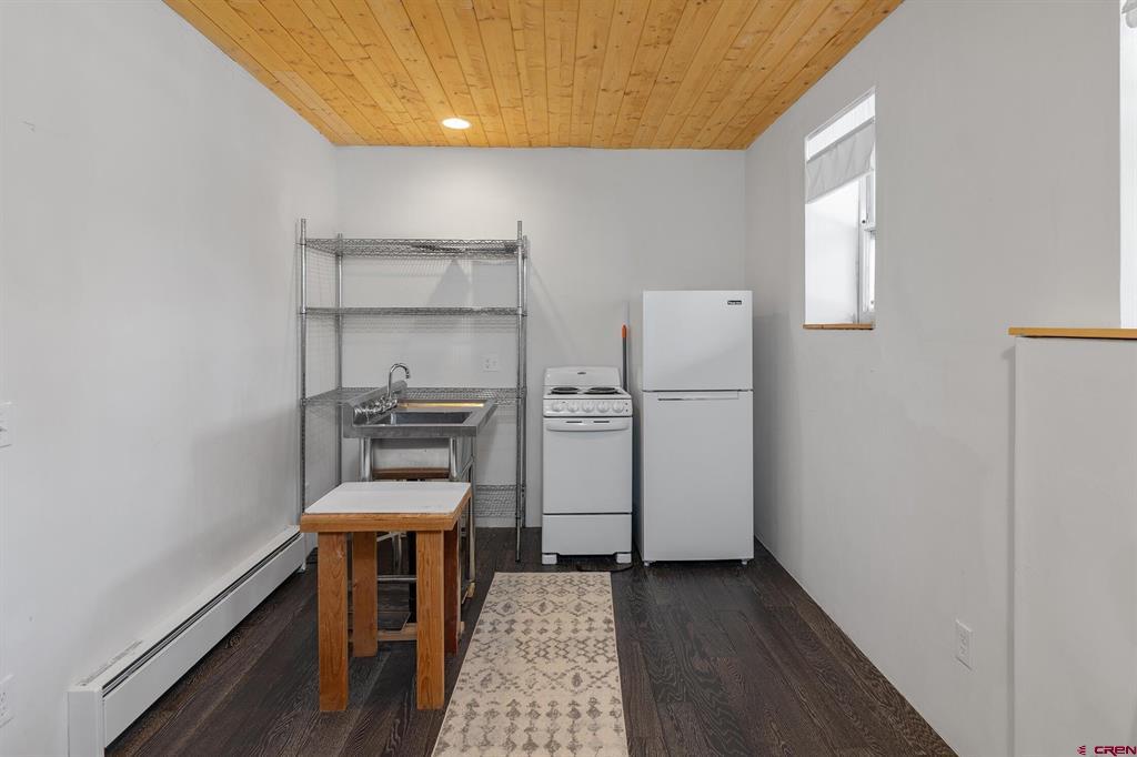 35 Porphyry Street Property Photo 18