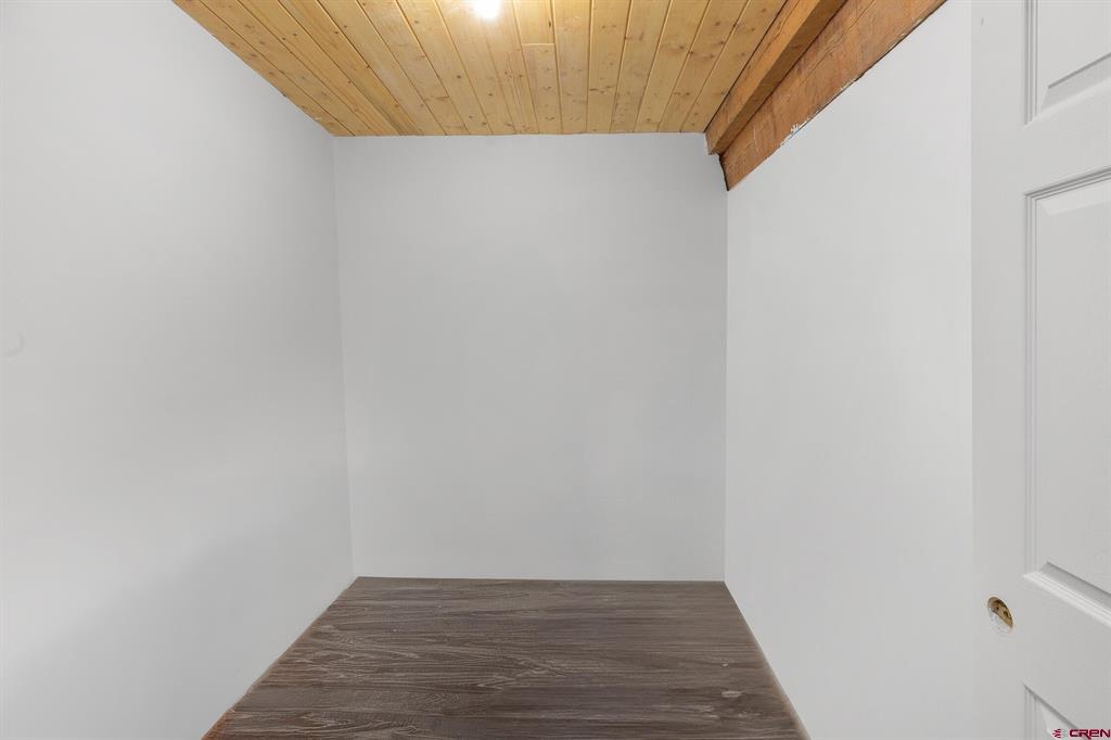 35 Porphyry Street Property Photo 27
