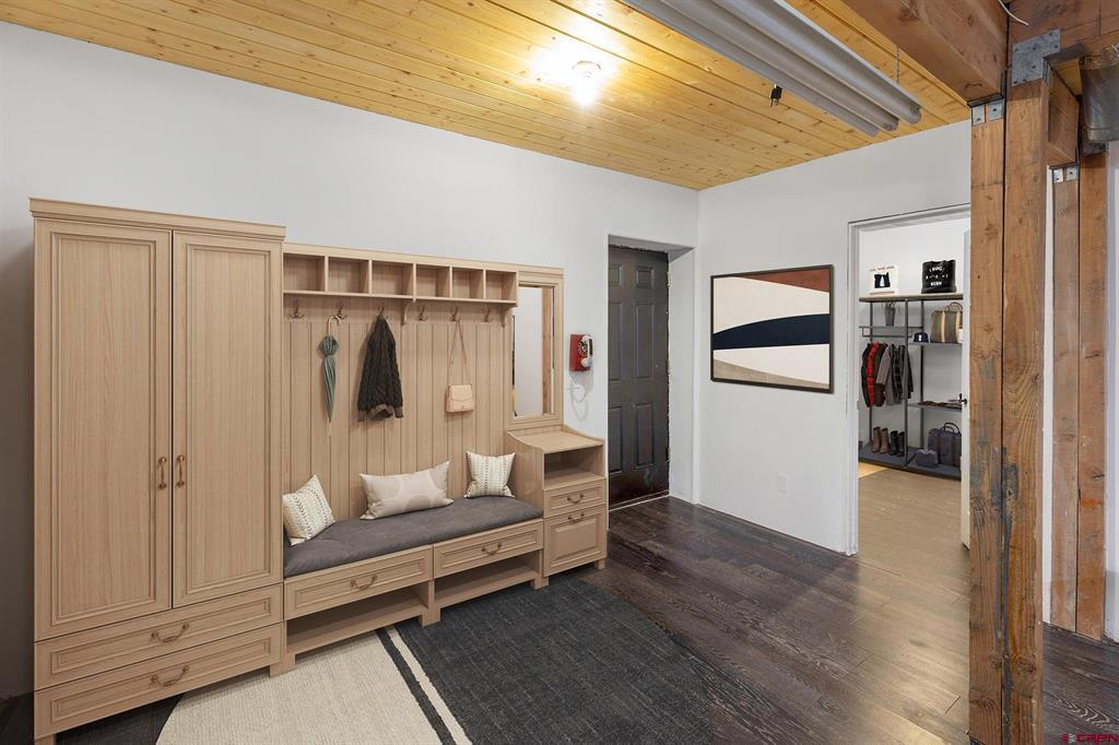 35 Porphyry Street Property Photo 28