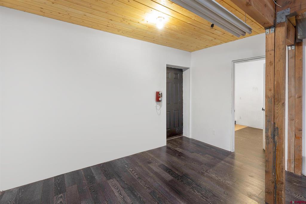 35 Porphyry Street Property Photo 29