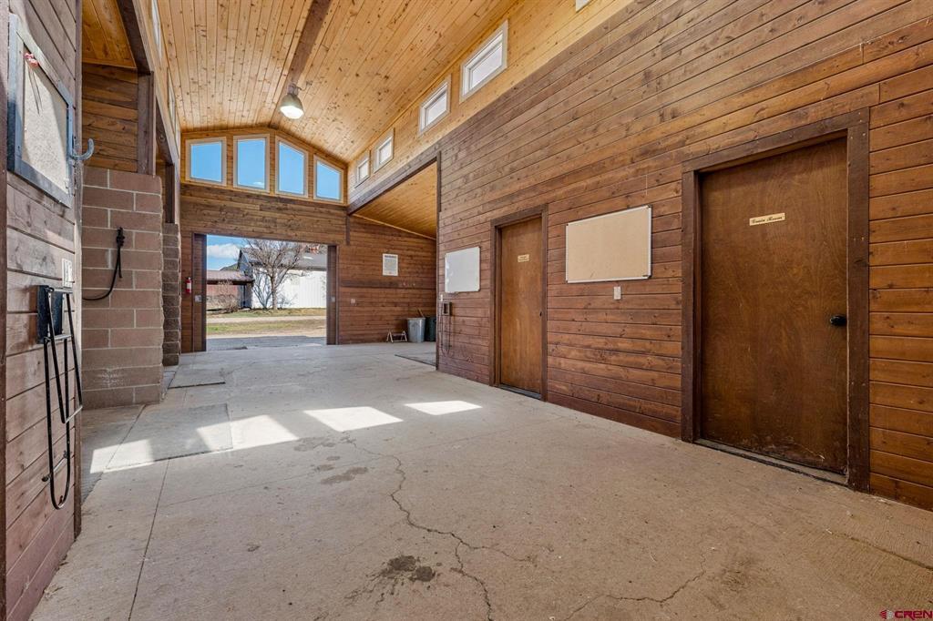 1729 Cr 250 Property Photo 26
