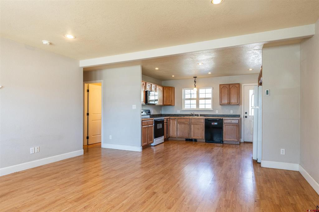 302 Van Tuyl Circle Property Photo 9