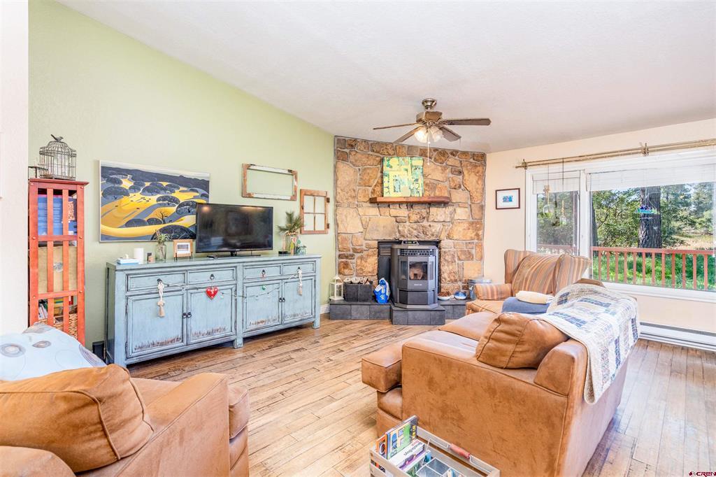222 Pine Ridge Loop Property Photo 2