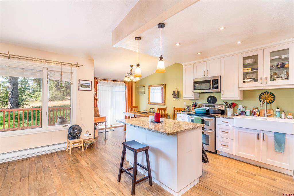 222 Pine Ridge Loop Property Photo 4