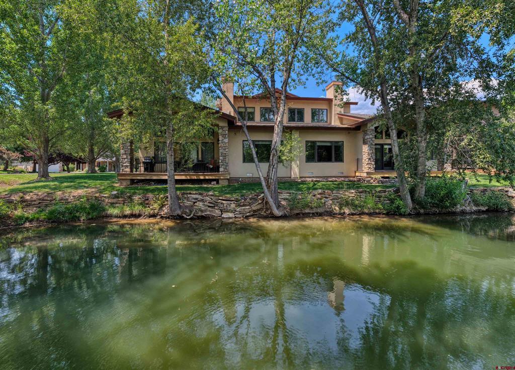 18 Turnberry Drive Property Photo 3