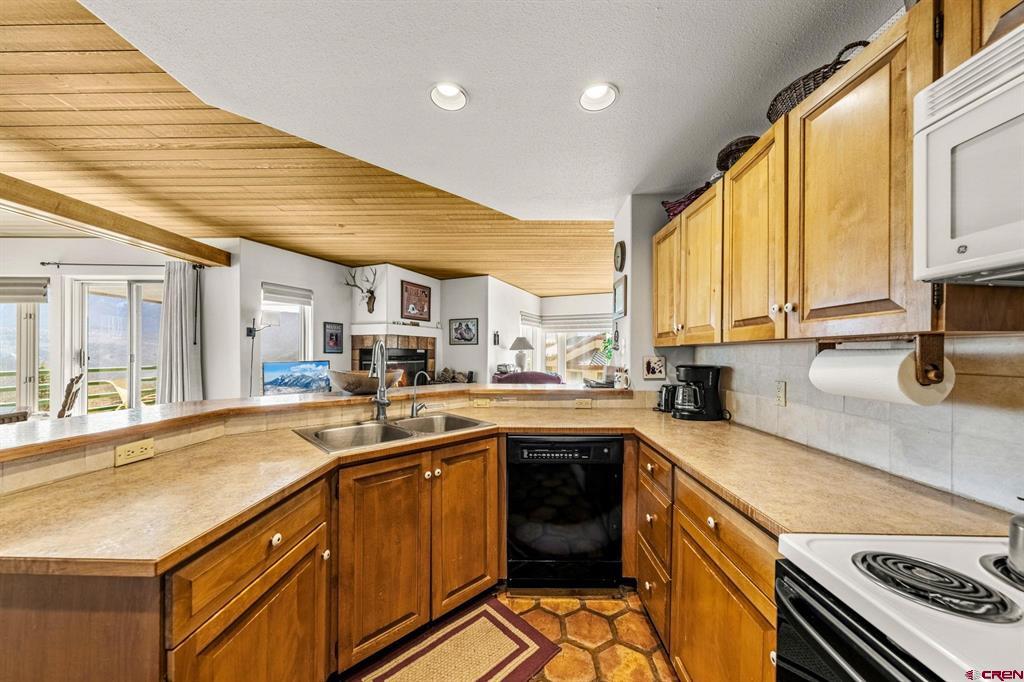 117 Needles Way Property Photo 15