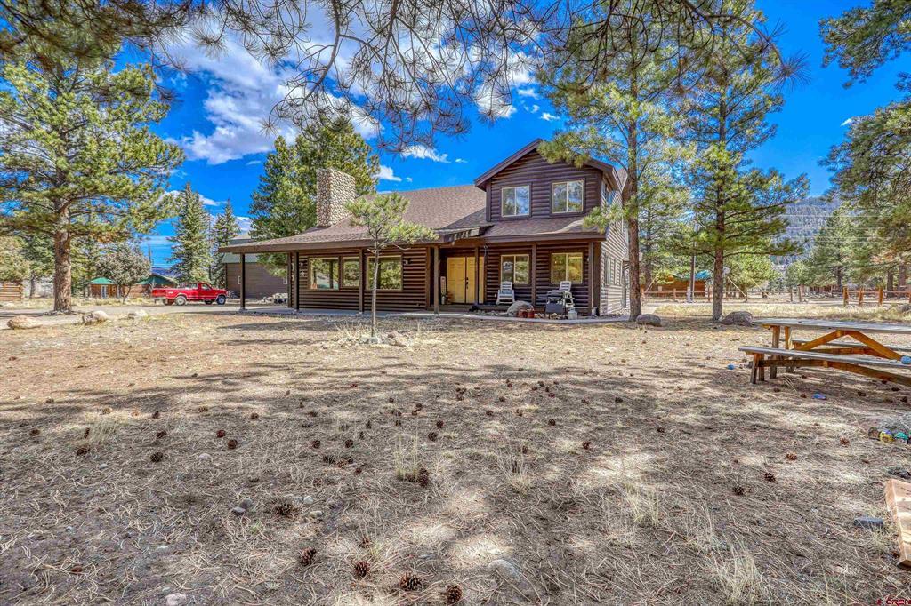 100 W Spruce Dr. Property Photo 1