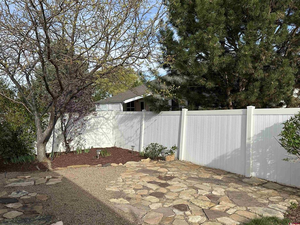 2817 Glen Oak Drive Property Photo 13