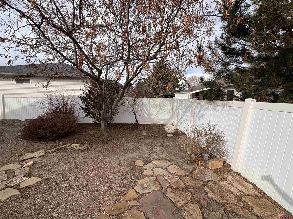2817 Glen Oak Drive Property Photo 14