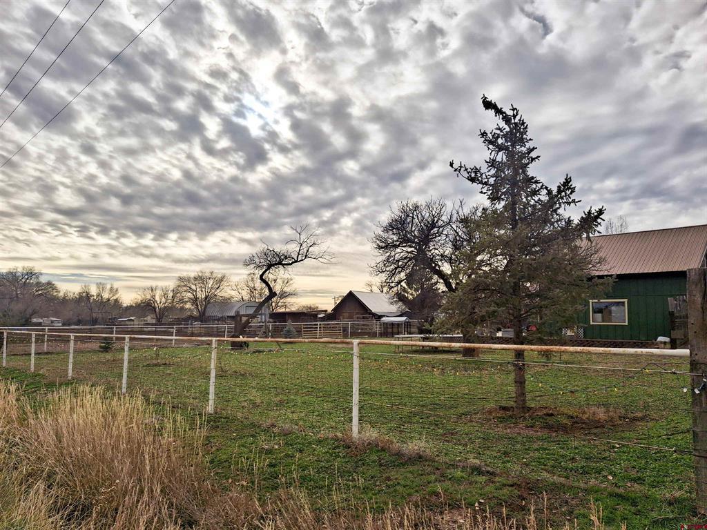 832562 Property Photo 1