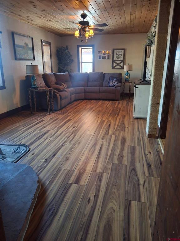 832562 Property Photo 5