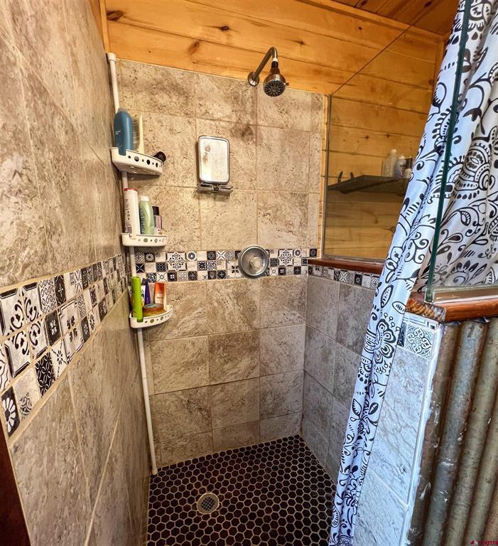 832562 Property Photo 11