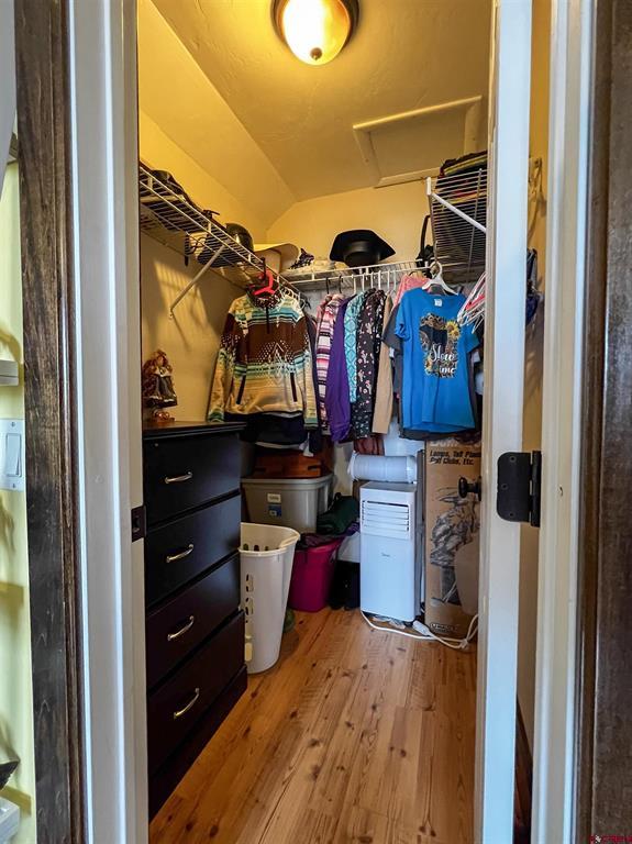 832562 Property Photo 28