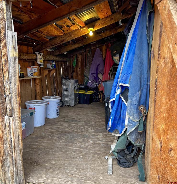 832562 Property Photo 35