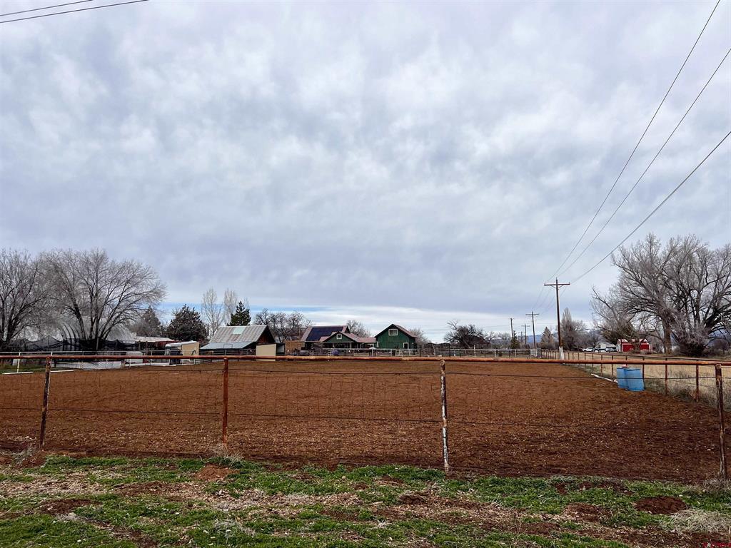 832562 Property Photo 42