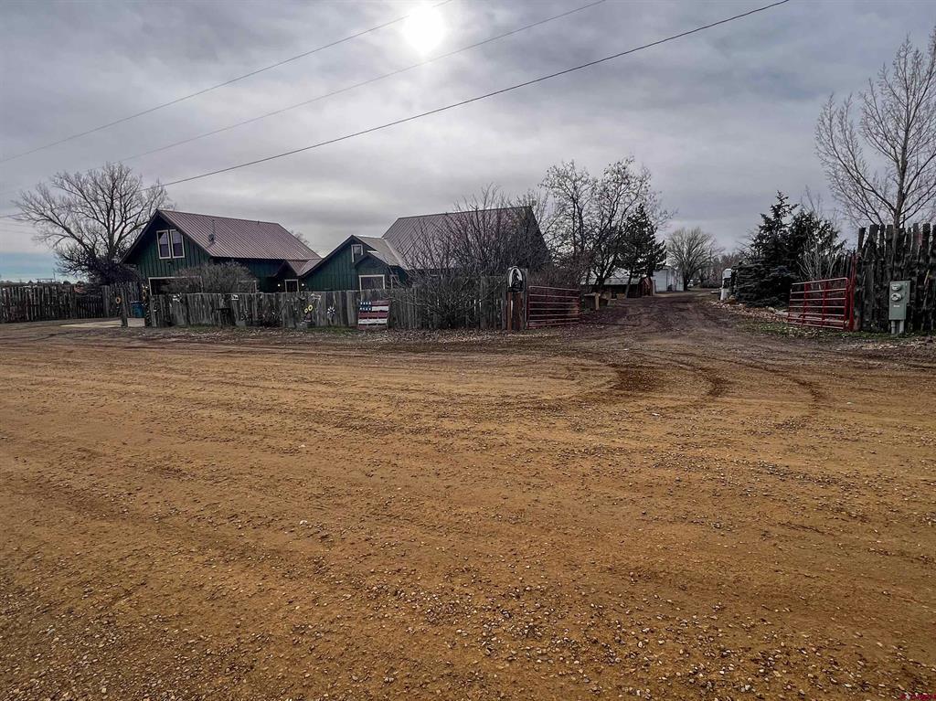 832562 Property Photo 43