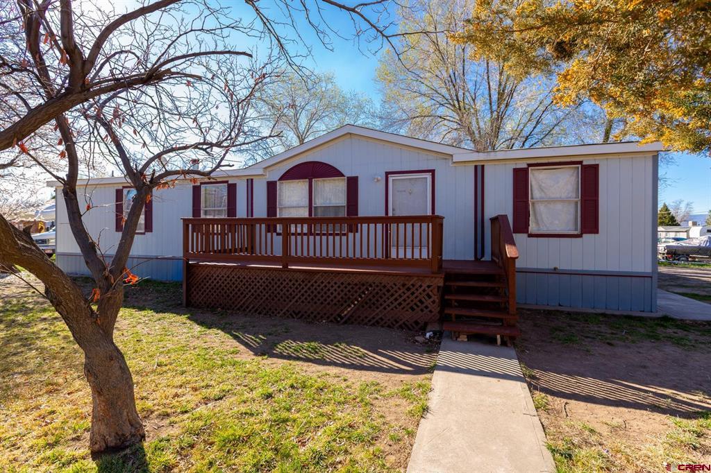 832595 Property Photo 5