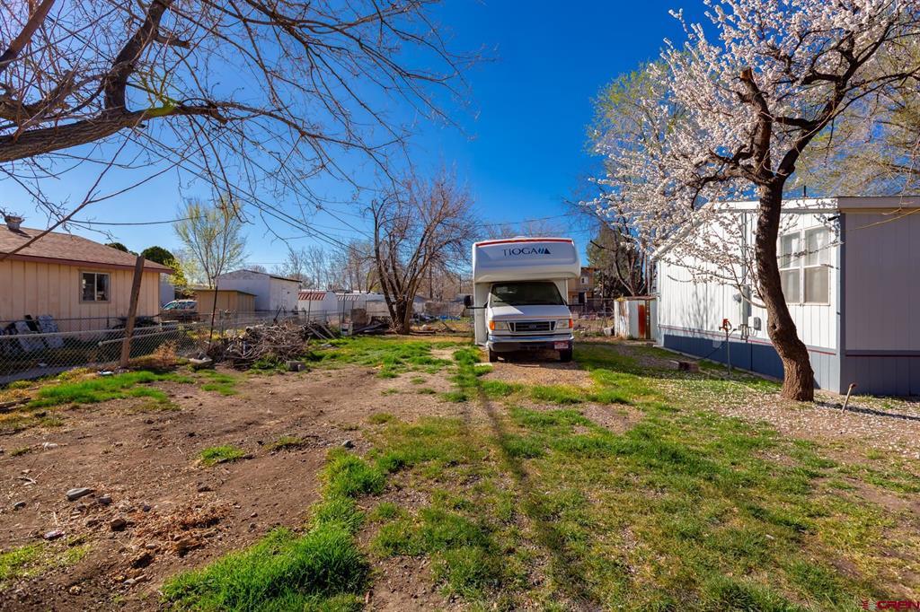 832595 Property Photo 8