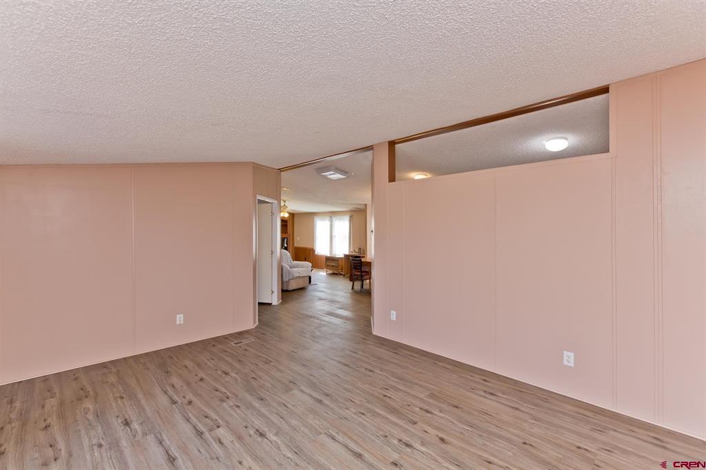 832595 Property Photo 15