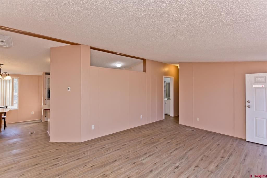 832595 Property Photo 16