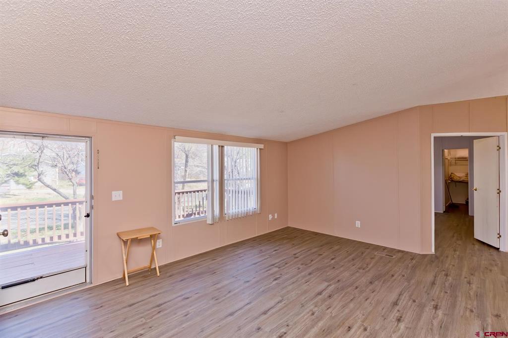 832595 Property Photo 17