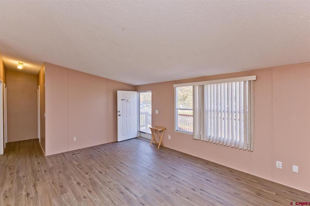 832595 Property Photo 18