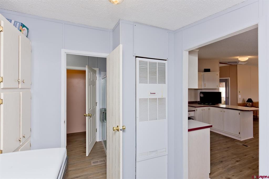 832595 Property Photo 26