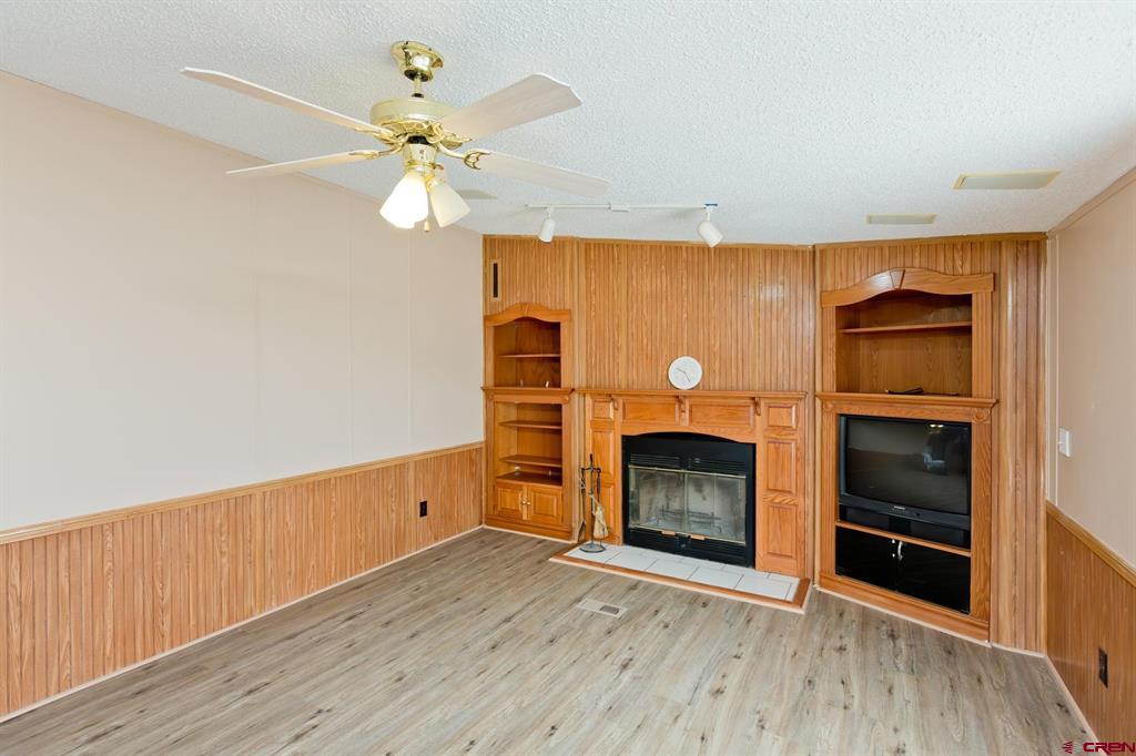 832595 Property Photo 34