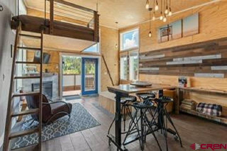 48721 N Highway 550 Property Photo 5
