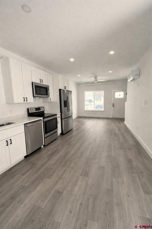 655 W 5th Street Property Photo 2