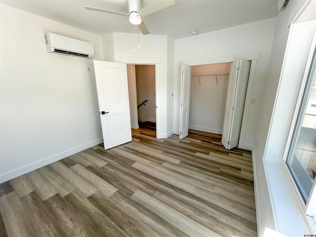 655 W 5th Street Property Photo 4