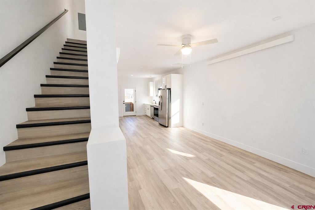 655 W 5th Street Property Photo 6