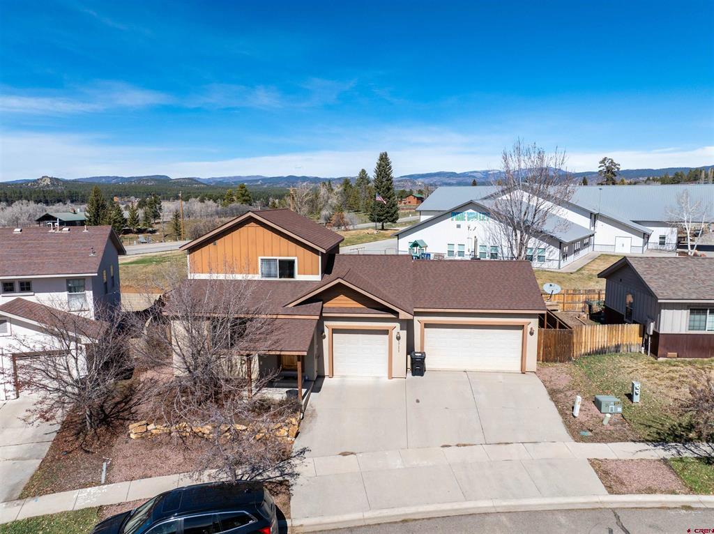 1711 N Taylor Circle Property Photo 2