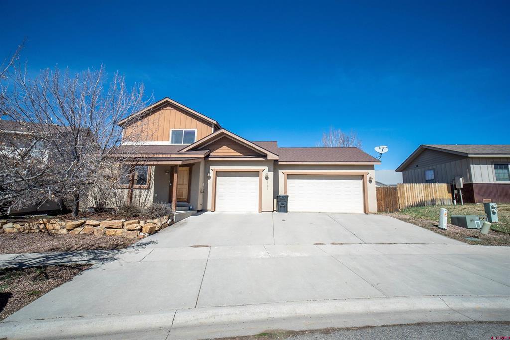 1711 N Taylor Circle Property Photo 3