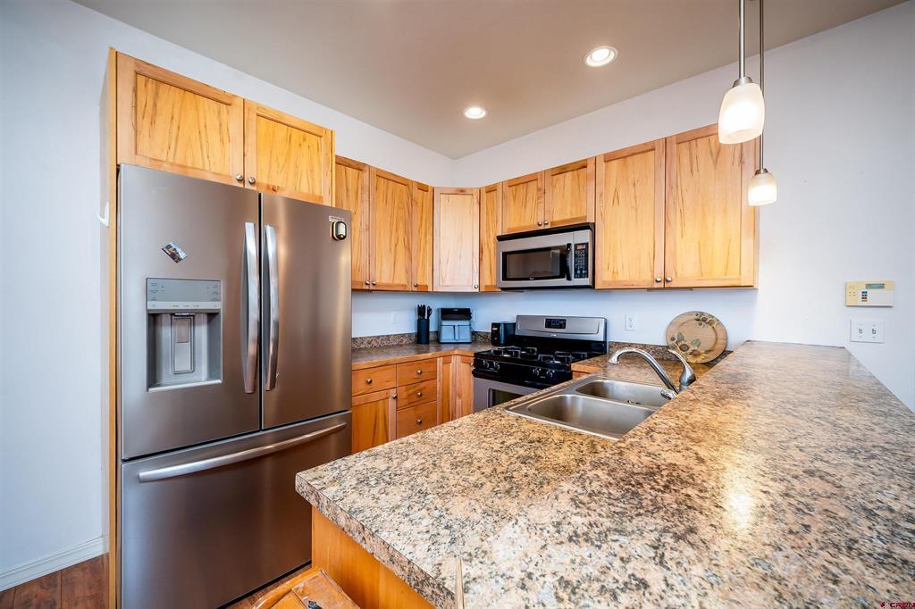 1711 N Taylor Circle Property Photo 4