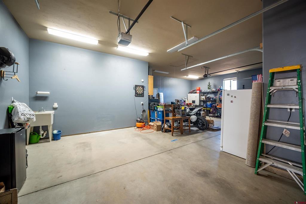 1711 N Taylor Circle Property Photo 18